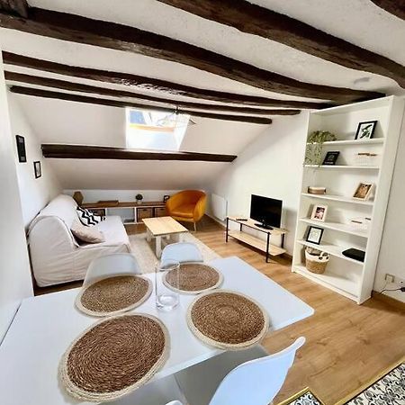Appartement Cosy Hypercentre Place St Pierre Saumur Eksteriør bilde