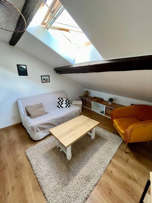 Appartement Cosy Hypercentre Place St Pierre Saumur Eksteriør bilde